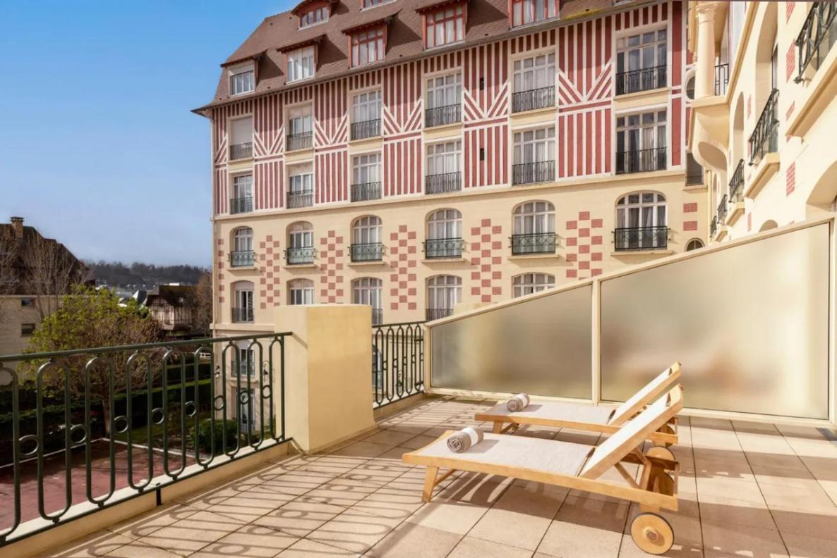 Hotel Barriere Le Royal Deauville Buitenkant foto